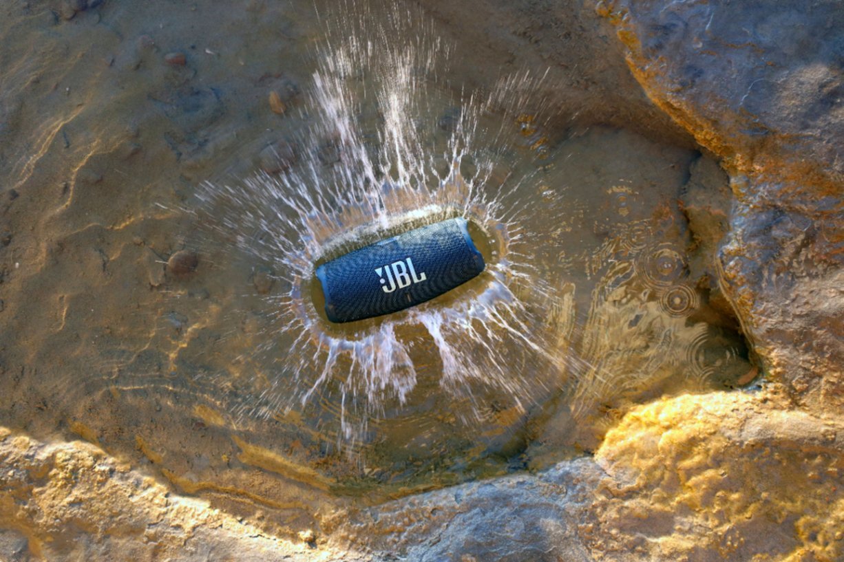 JBL - CHARGE5 Portable Waterproof Speaker with Powerbank